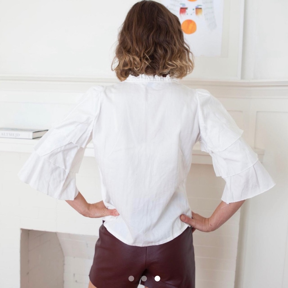 Built By Wendy cream flared quarter inch sleeve blouse